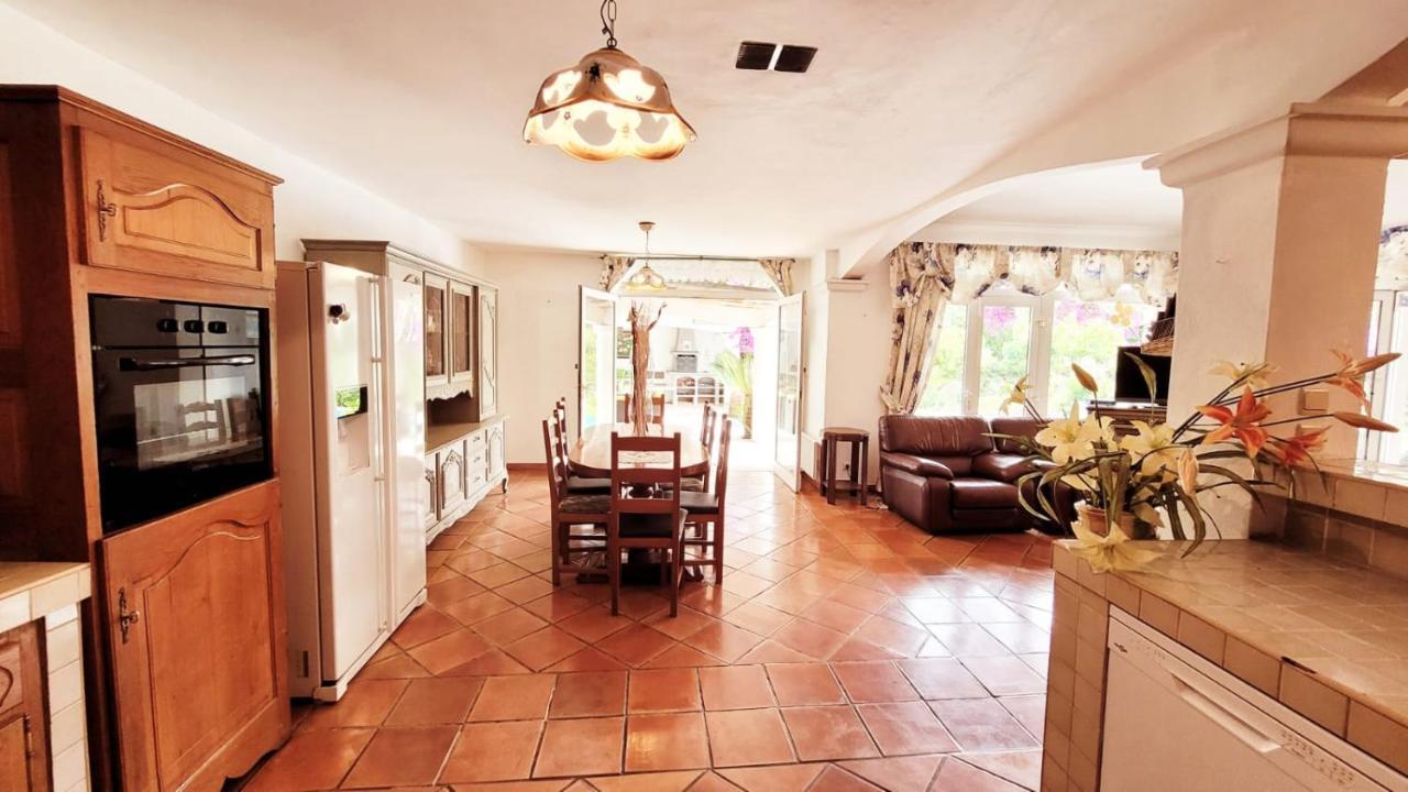 Villa Provencale A Sainte Maxime, Golf De Saint Tropez Exterior foto